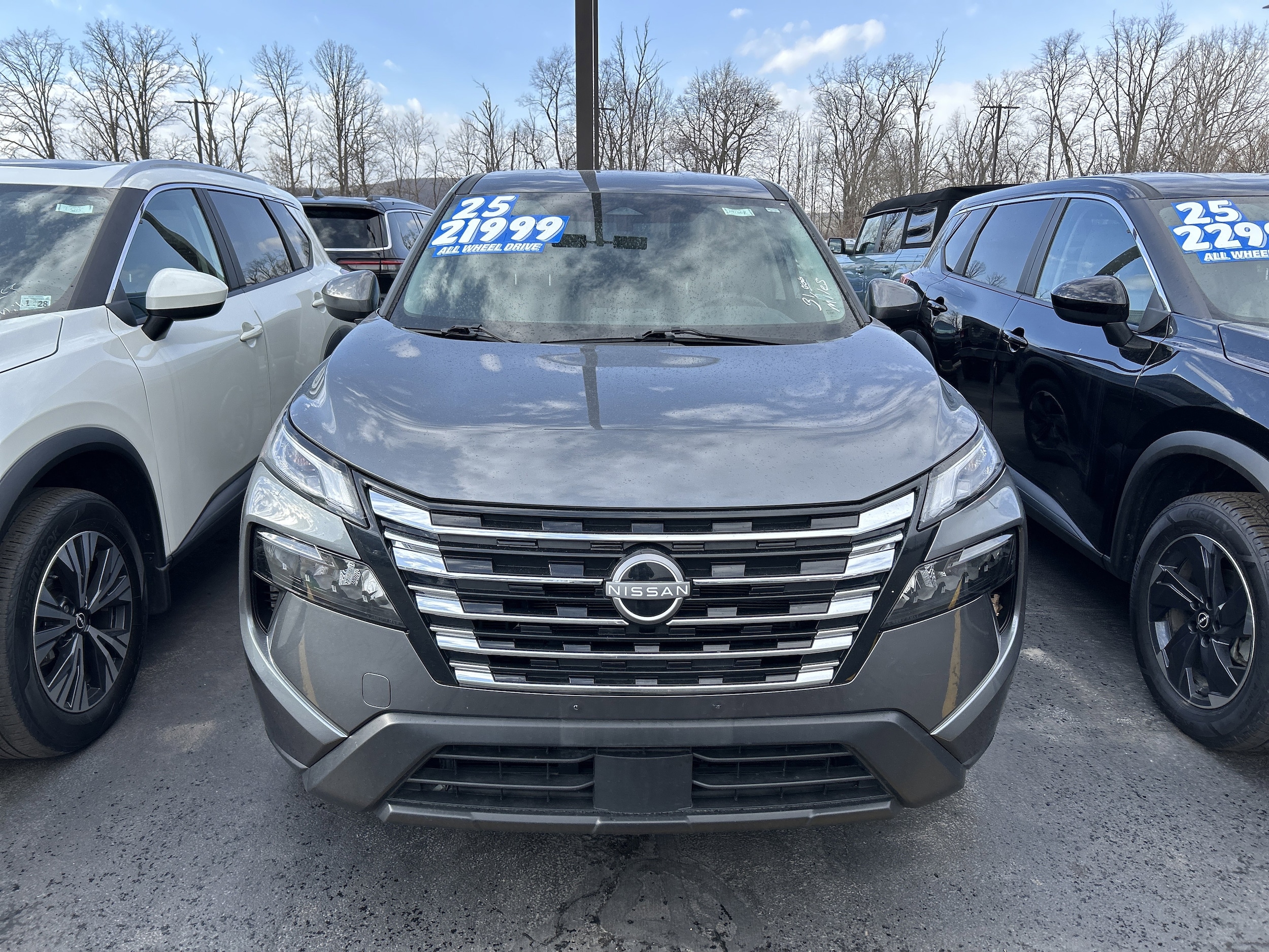 2025 Nissan Rogue SV