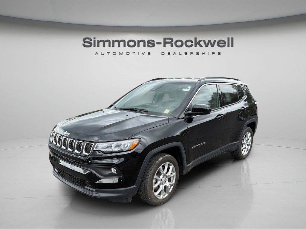 Used 2023 Jeep Compass Latitude Lux Latitude Lux 4x4