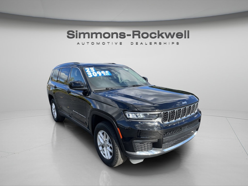 Used 2023 Jeep Grand Cherokee L Laredo Laredo 4x4