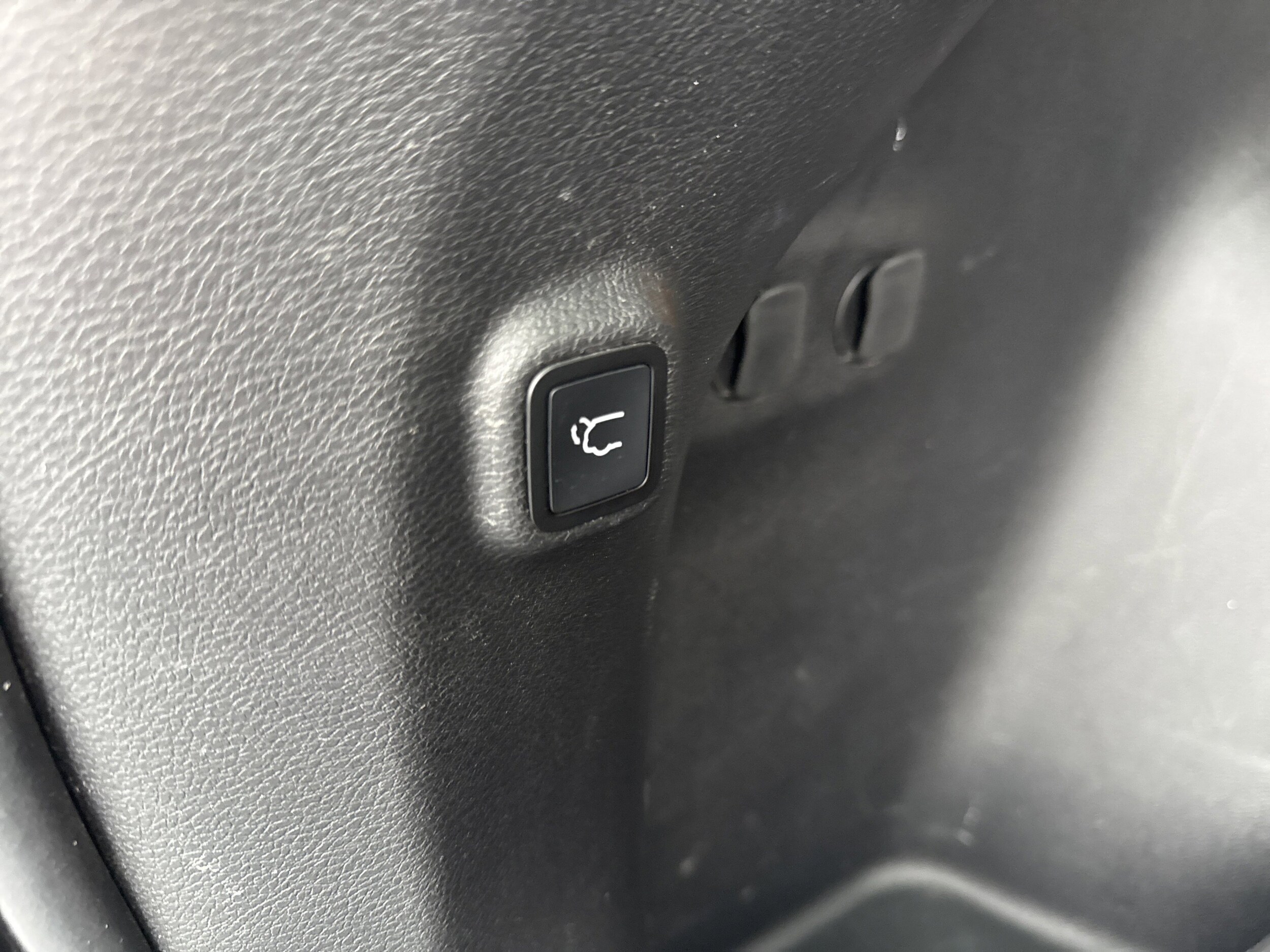 2022 Jeep Cherokee Latitude Lux - Photo 11