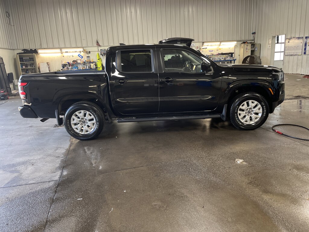 Used 2023 Nissan Frontier SV Crew Cab 4x4 SV Auto