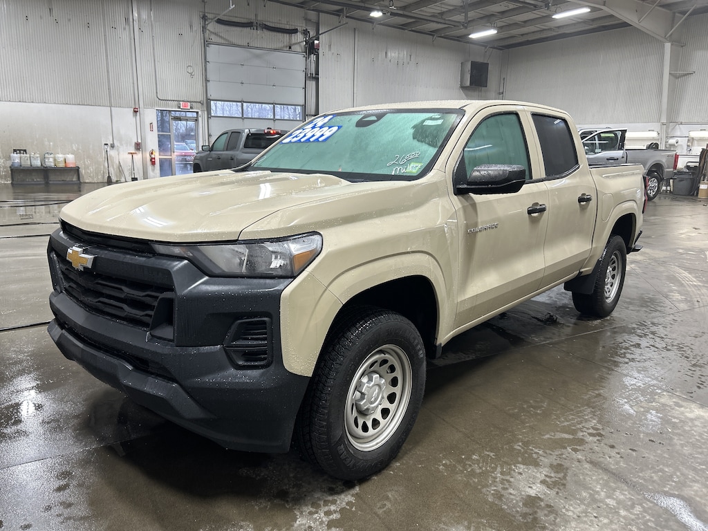 Used 2024 Chevrolet Colorado 2WD Work Truck 2WD Crew Cab WT