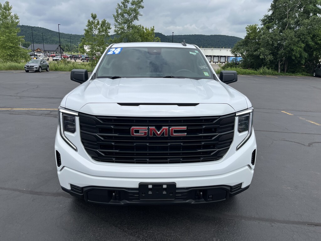 Used 2024 GMC Sierra 1500 Pro 4WD Crew Cab 147 Pro