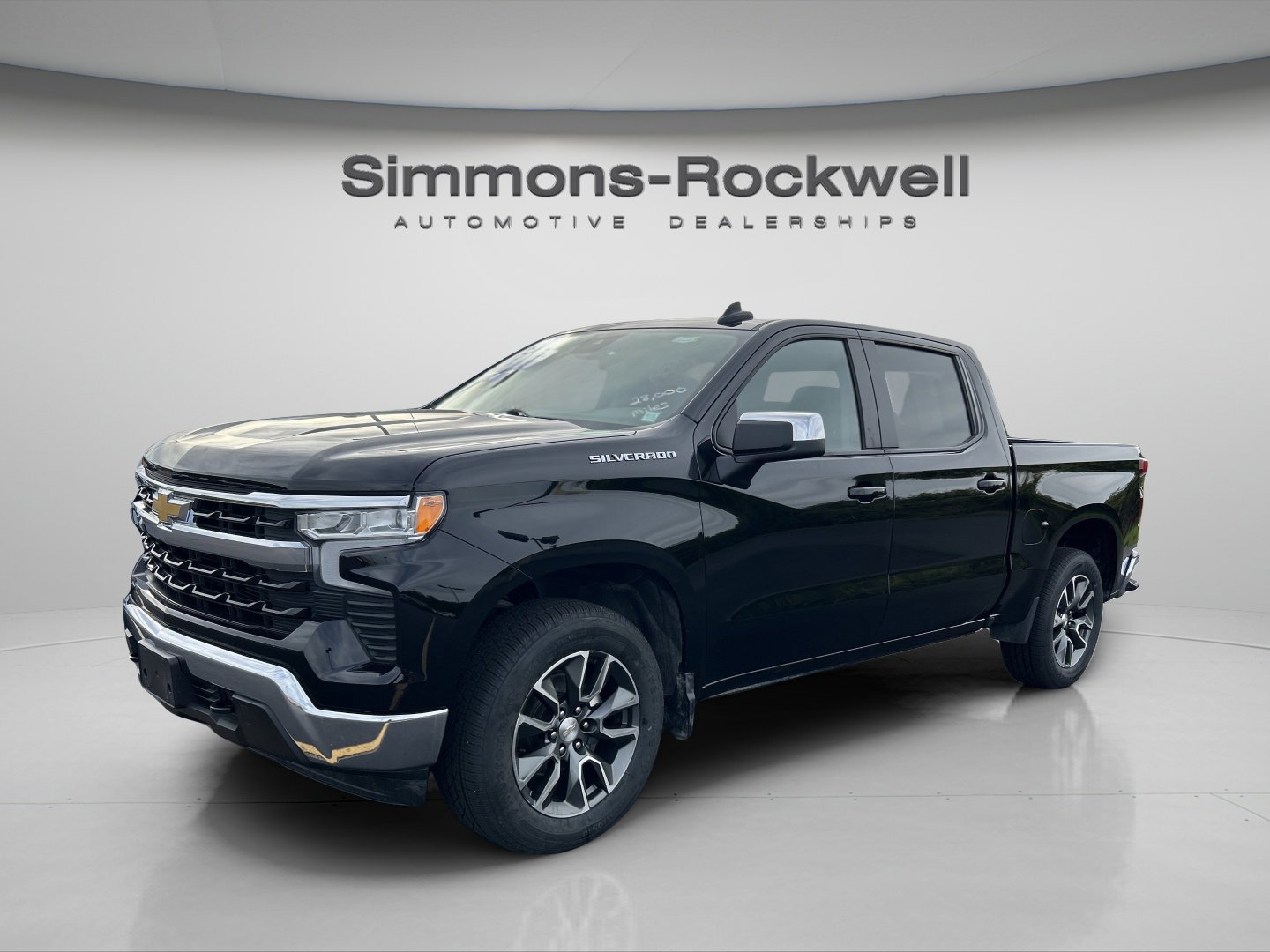 2023 Chevrolet Silverado 1500 LT photo 3