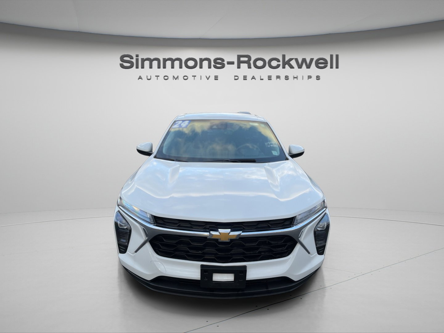 2024 Chevrolet Trax LS photo 2