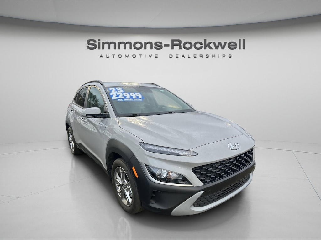Used 2023 Hyundai Kona SEL SEL Auto AWD