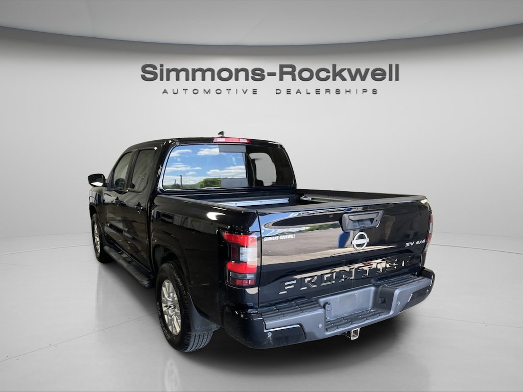 Used 2023 Nissan Frontier SV Crew Cab 4x4 SV Auto