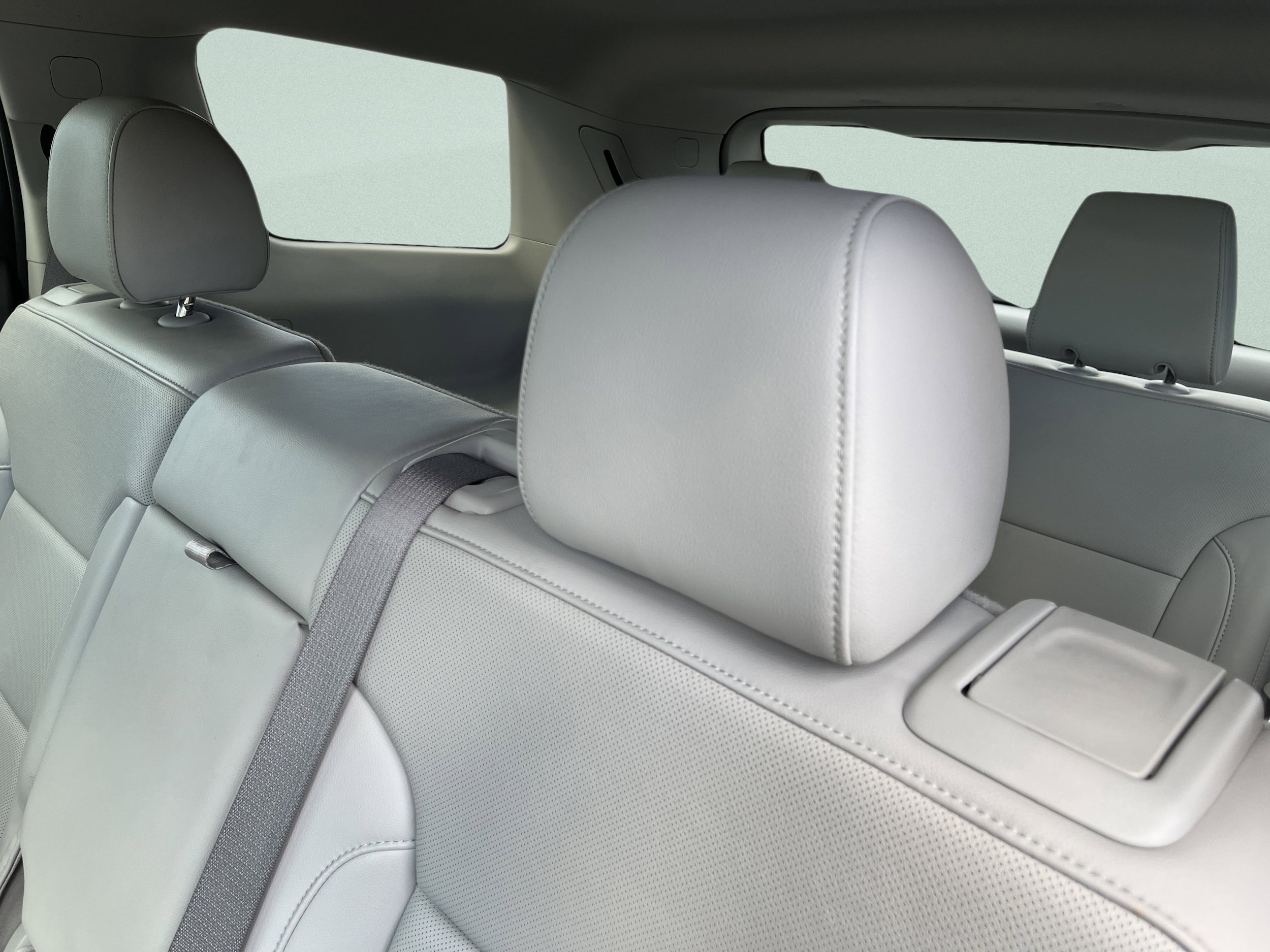 2023 GMC Acadia SLT - Photo 16