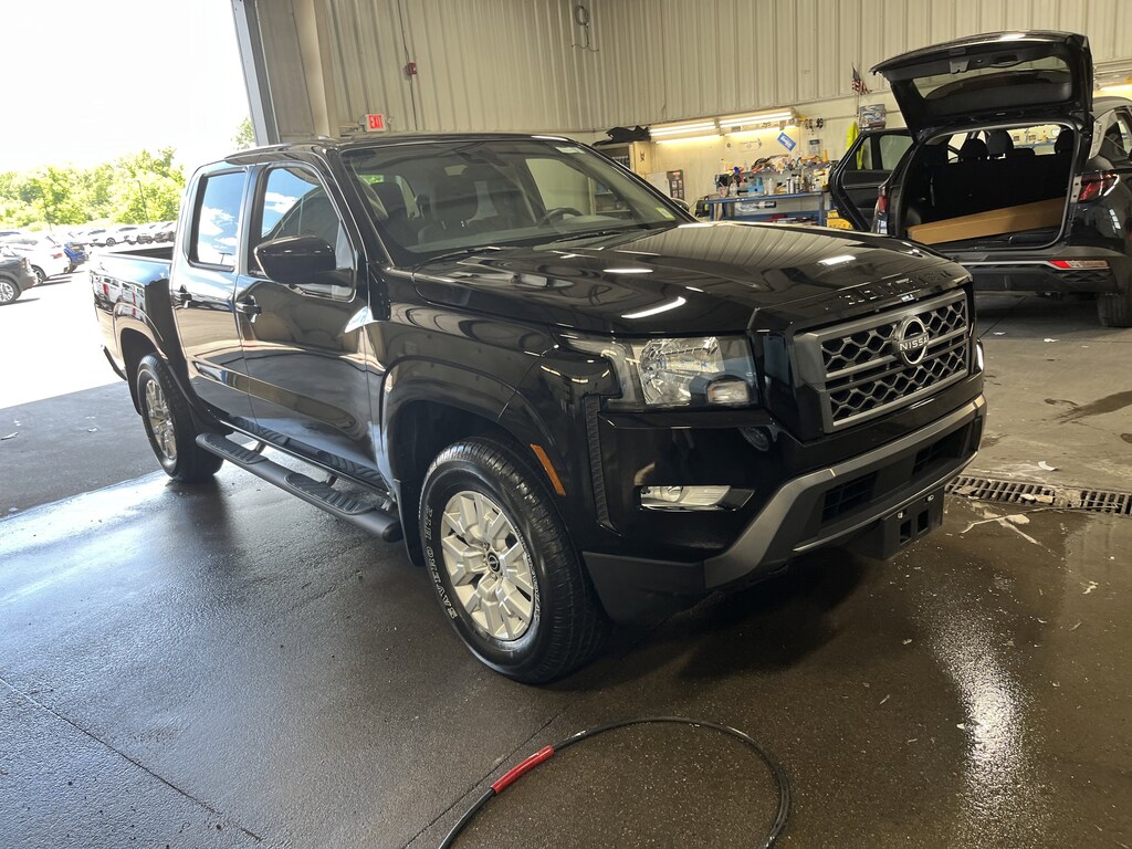 Used 2023 Nissan Frontier SV Crew Cab 4x4 SV Auto