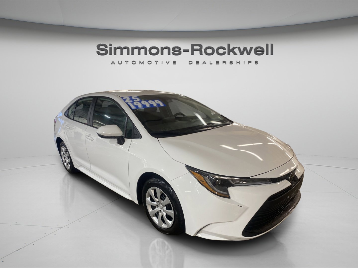 2025 Toyota Corolla LE's photo