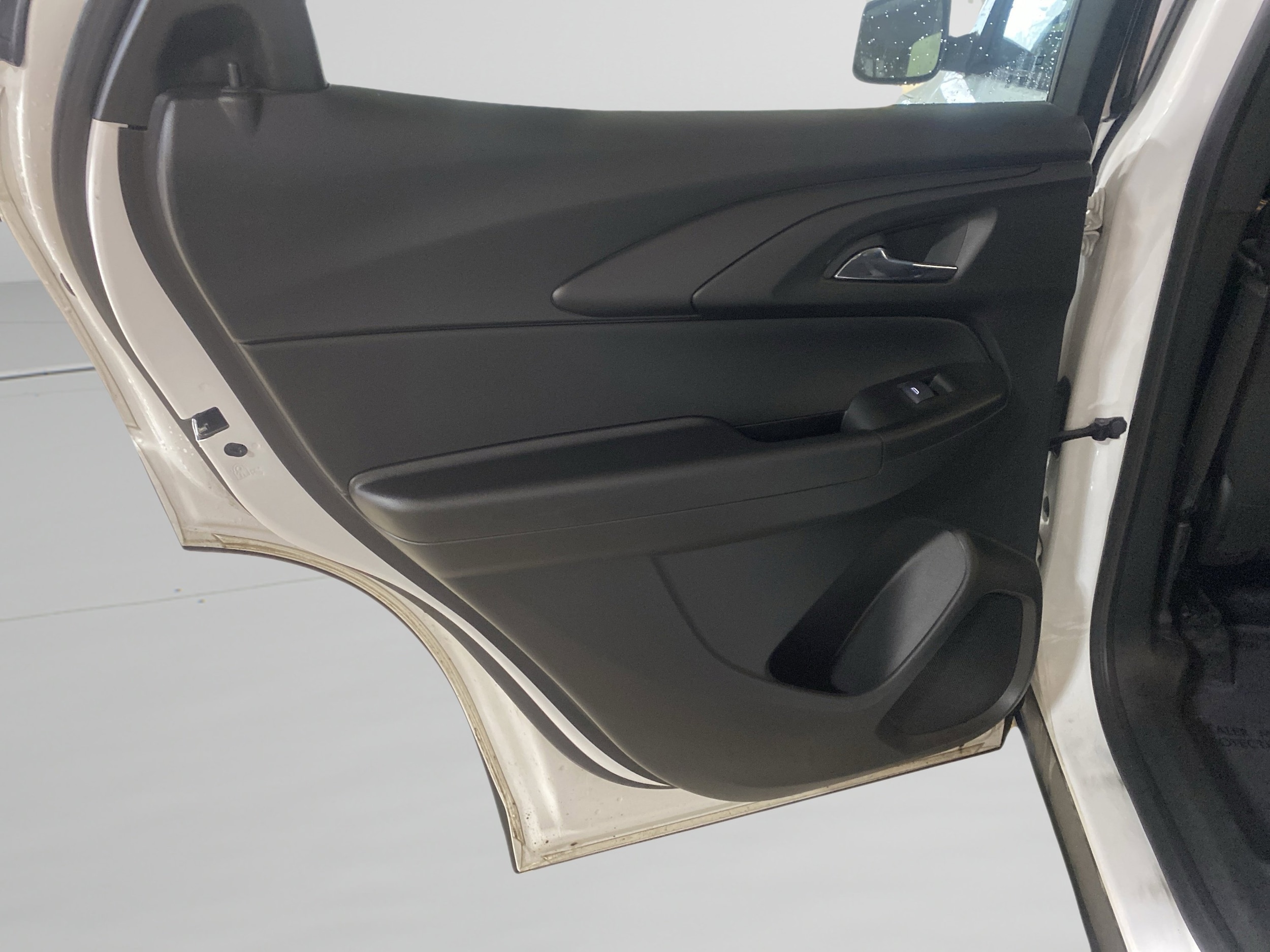 2023 Chevrolet TrailBlazer LS - Photo 10