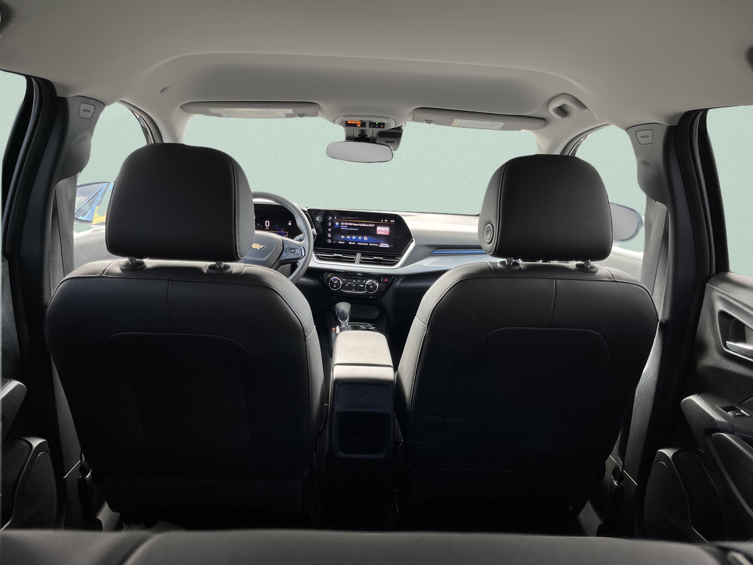 2024 Chevrolet Trax LT - Photo 11
