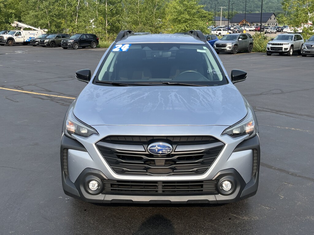 Used 2024 Subaru Outback Premium Premium AWD