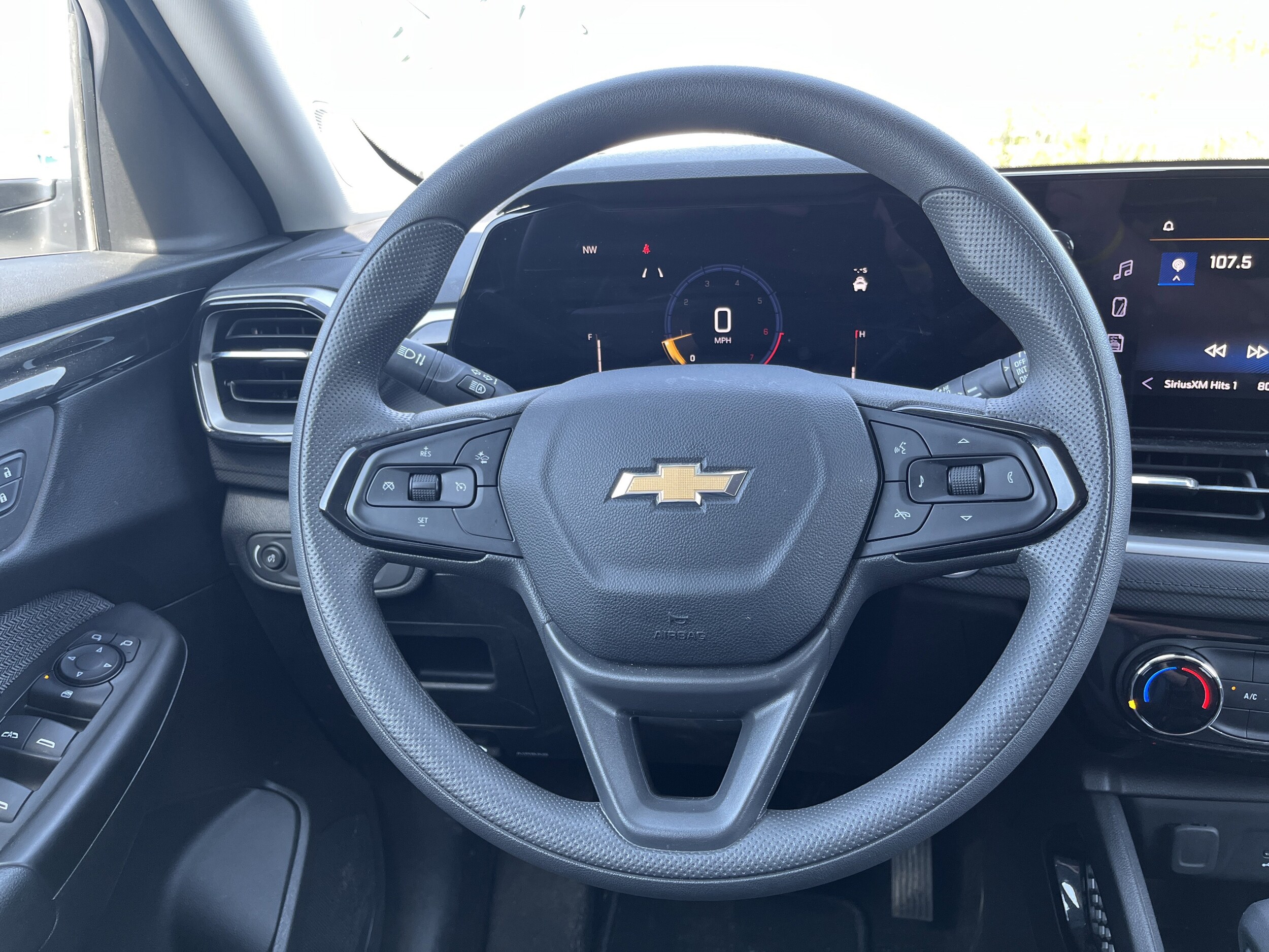 2025 Chevrolet Trailblazer LT - Photo 23