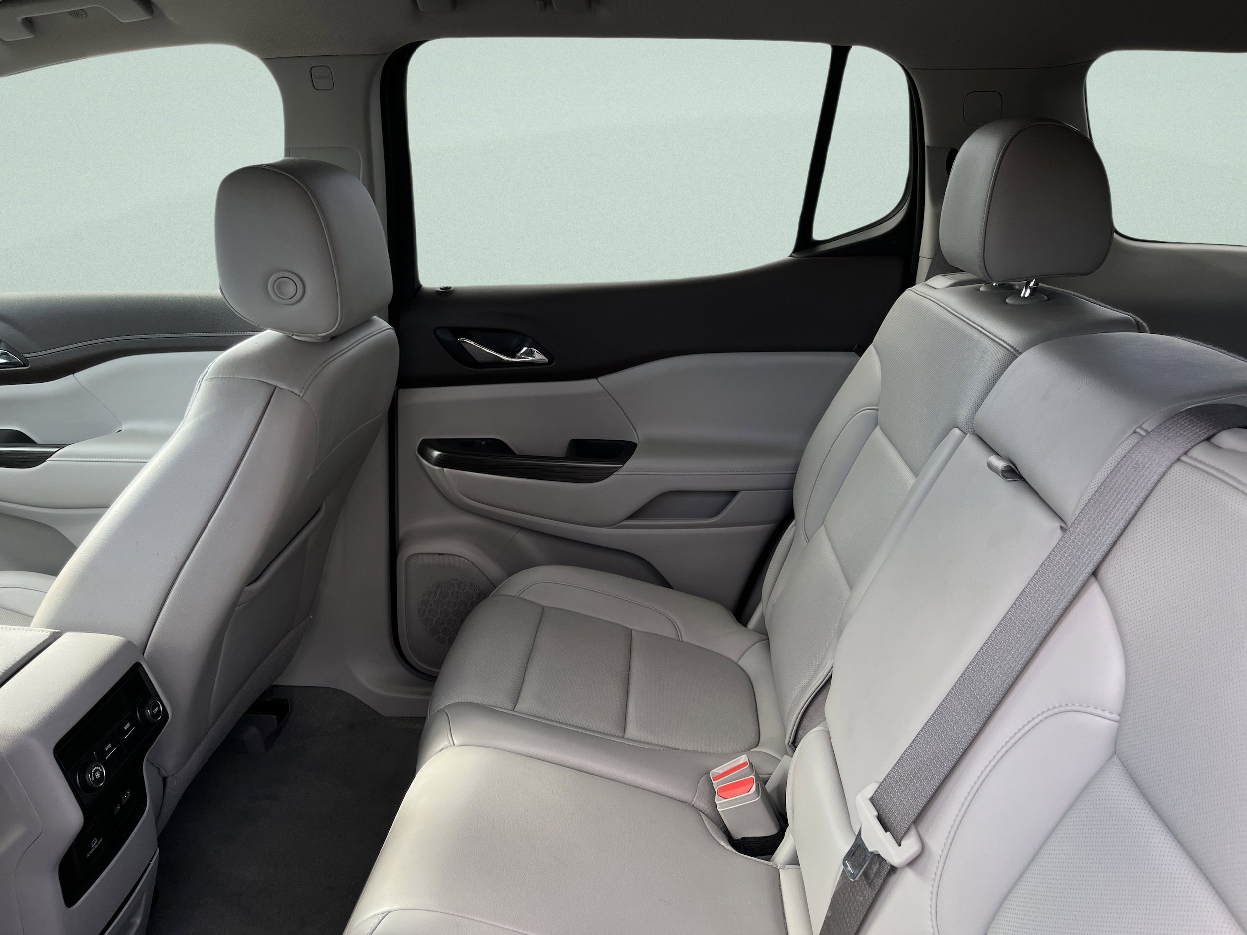2023 GMC Acadia SLT - Photo 15