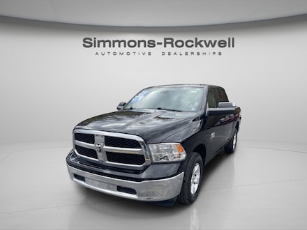 2023 Ram 1500 Classic SLT SLT 4x4 Crew Cab 57 Box