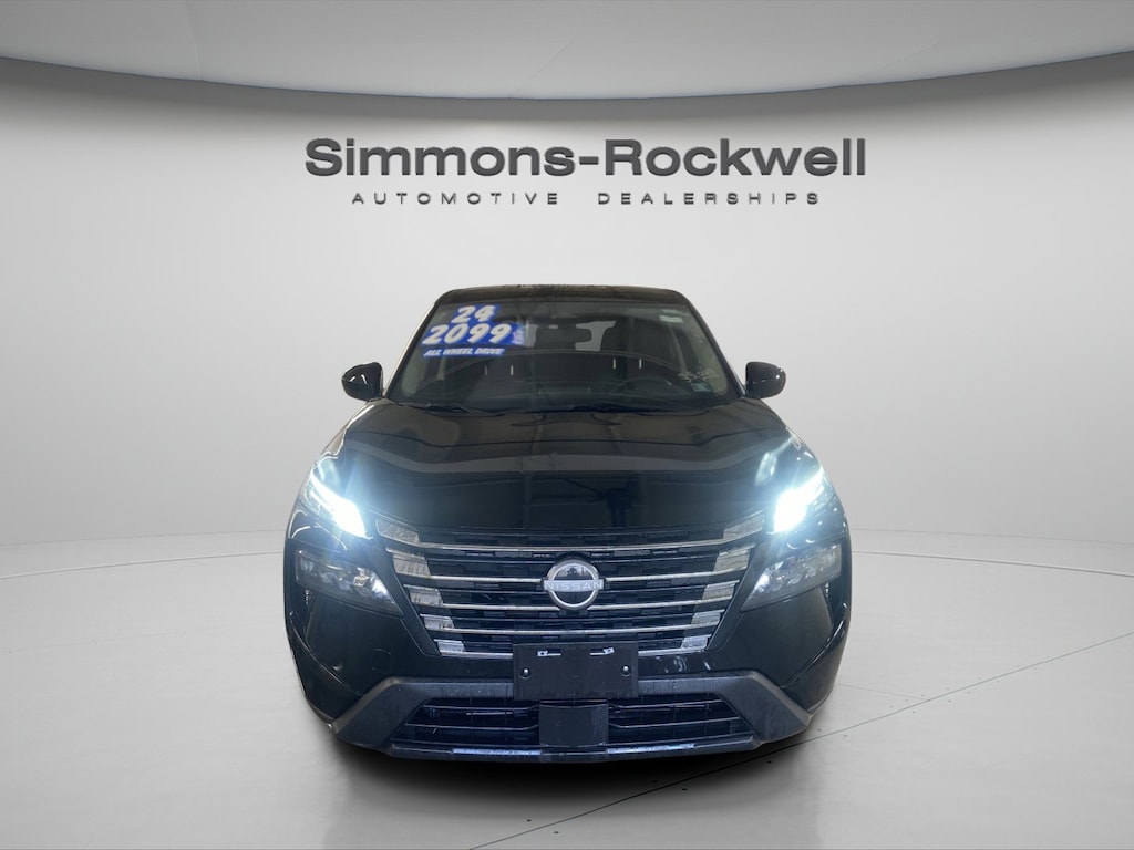 Used 2024 Nissan Rogue SV AWD SV