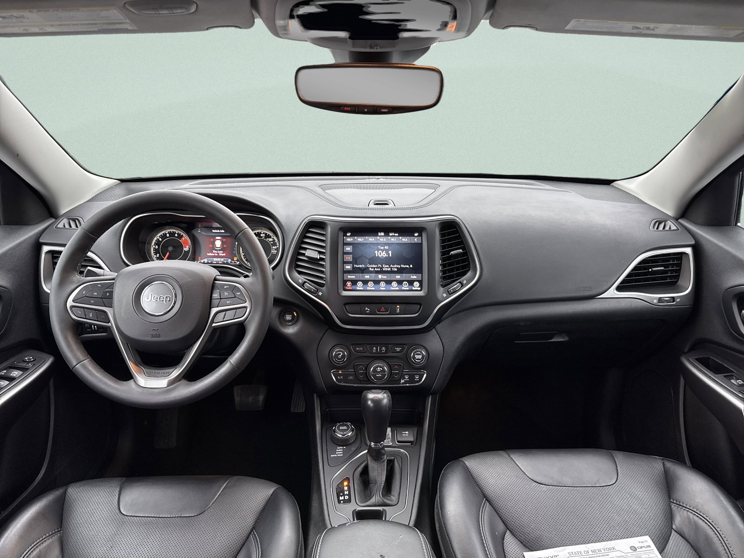 2022 Jeep Cherokee Latitude Lux - Photo 18
