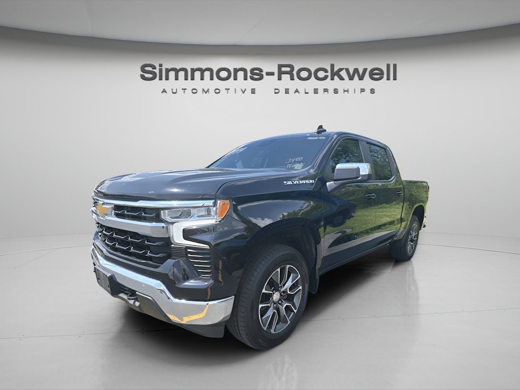 Used 2024 Chevrolet Silverado 1500 LT 4WD Crew Cab 147 LT w/2FL