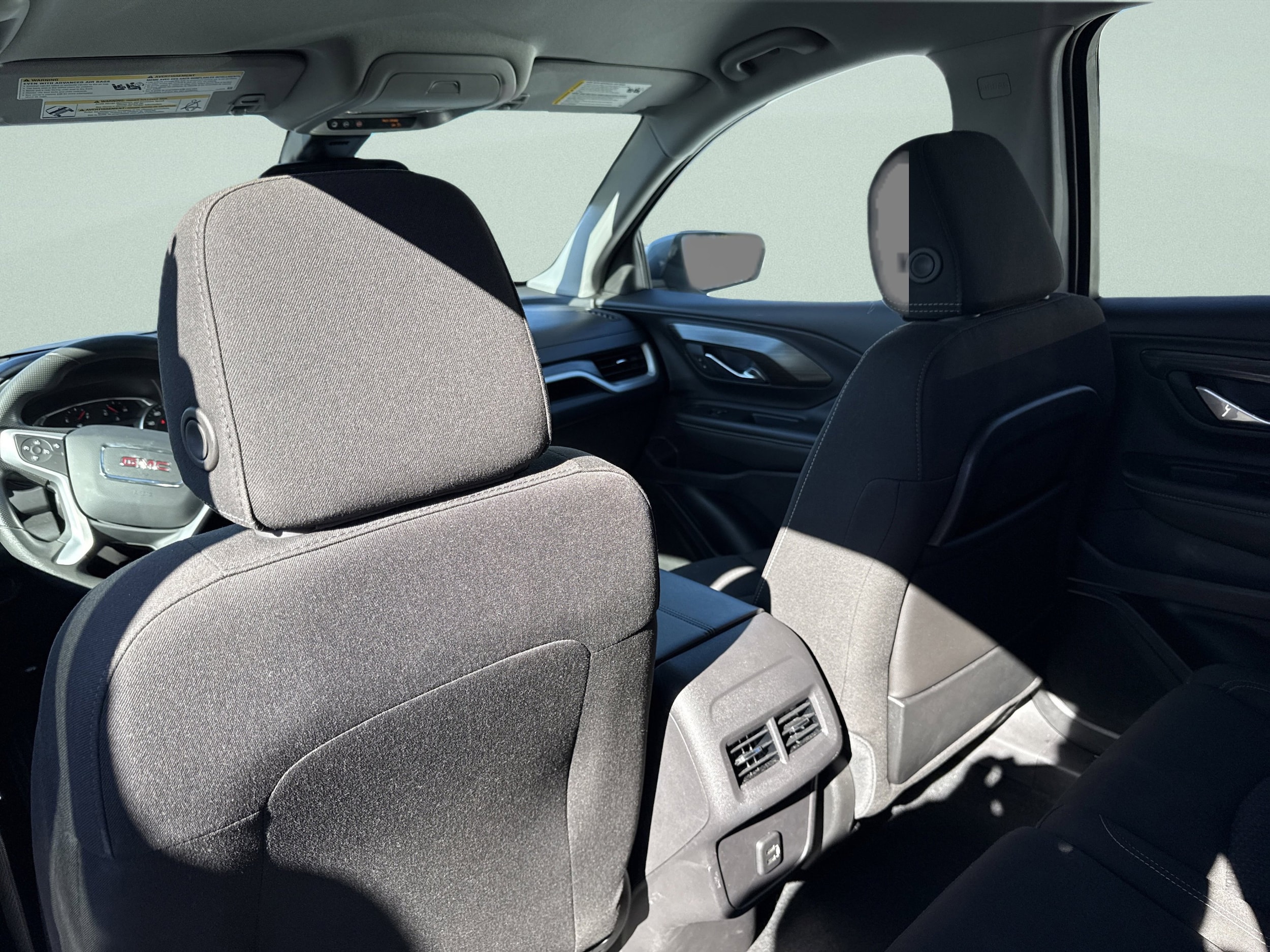 2024 GMC Terrain SLE's photo