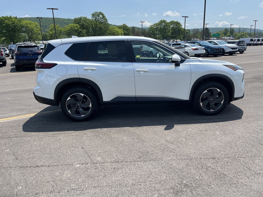 Used 2025 Nissan Rogue SV AWD SV