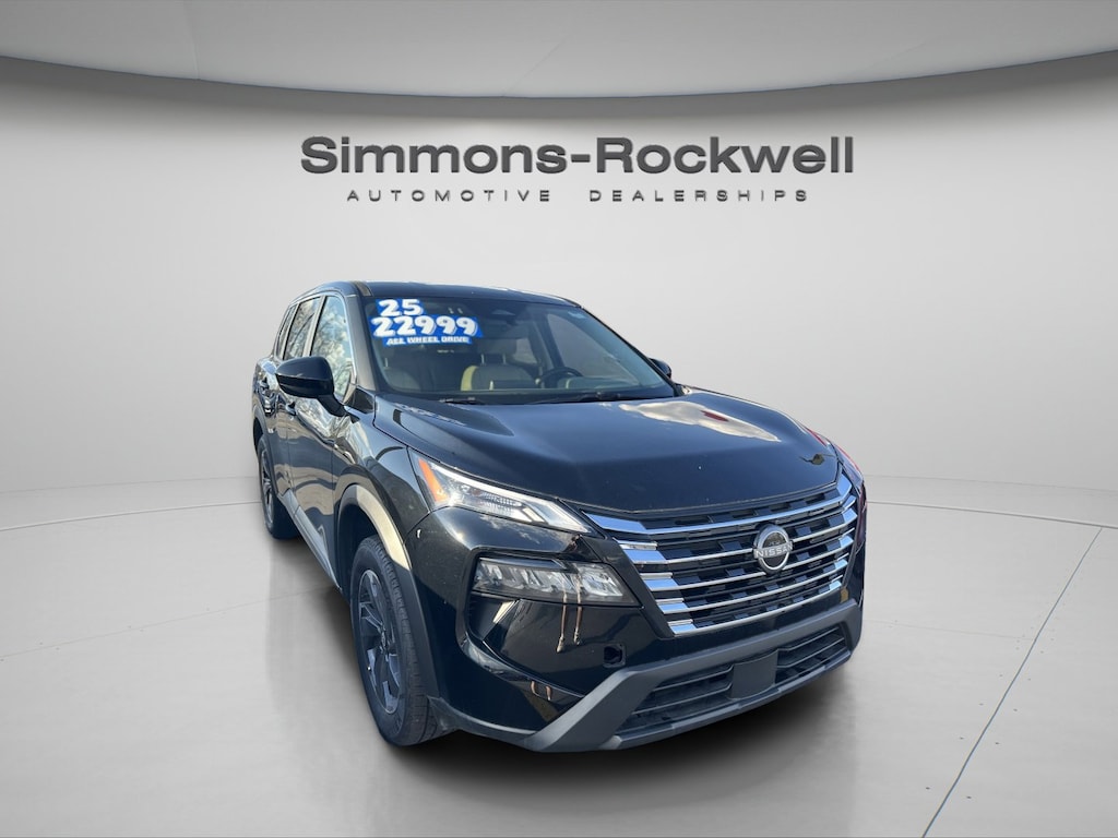 Used 2025 Nissan Rogue SV AWD SV