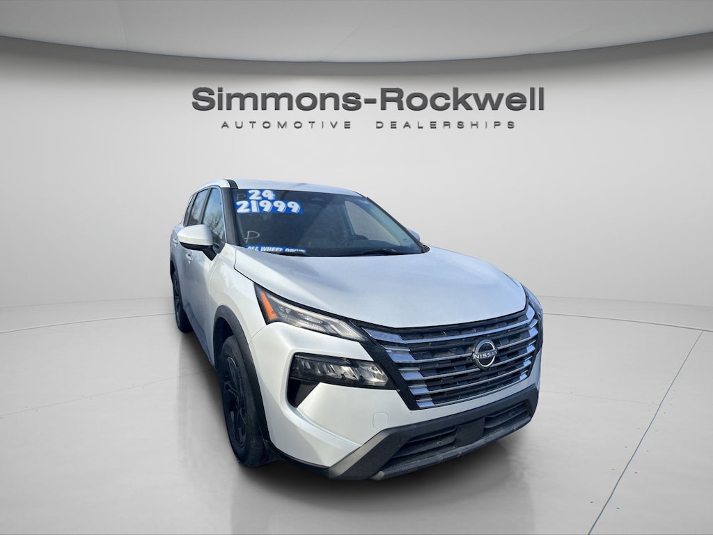 Used 2024 Nissan Rogue SV AWD SV