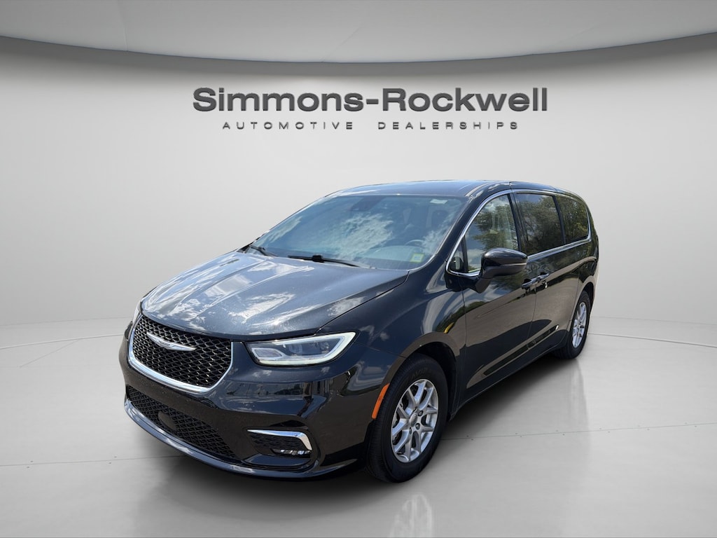 Used 2023 Chrysler Pacifica Touring L Touring L FWD