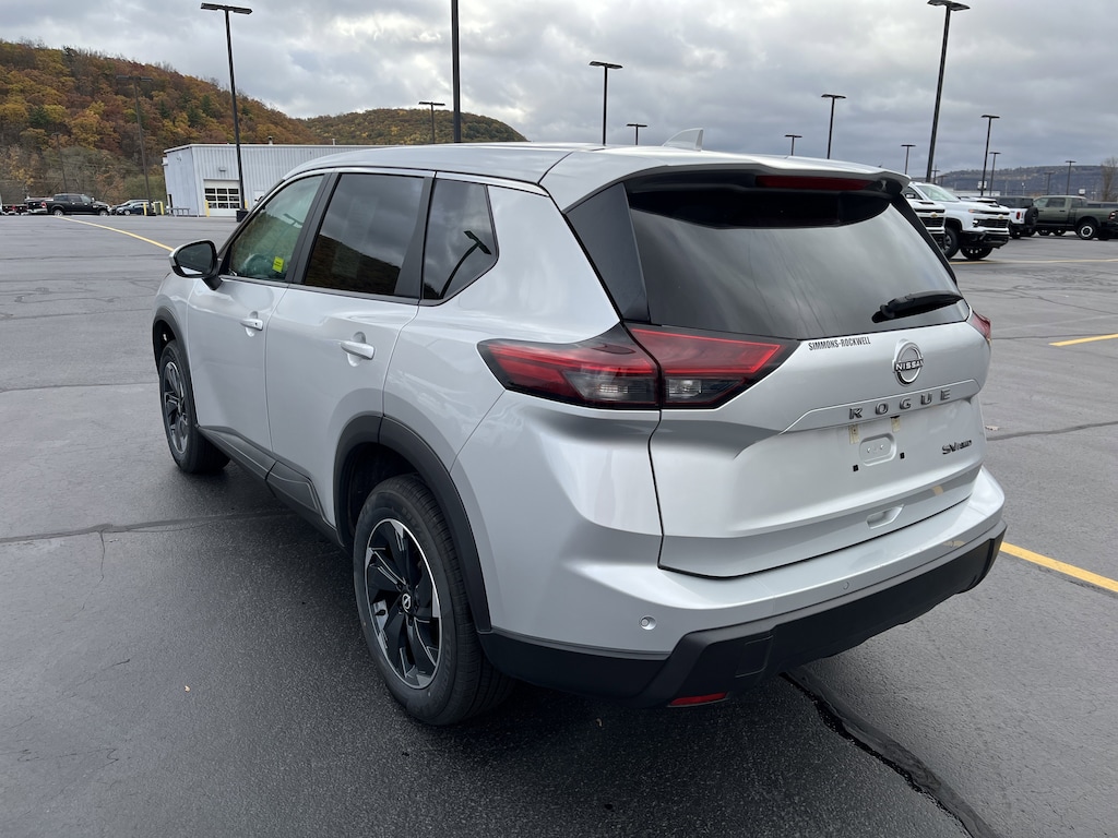 Used 2024 Nissan Rogue SV AWD SV
