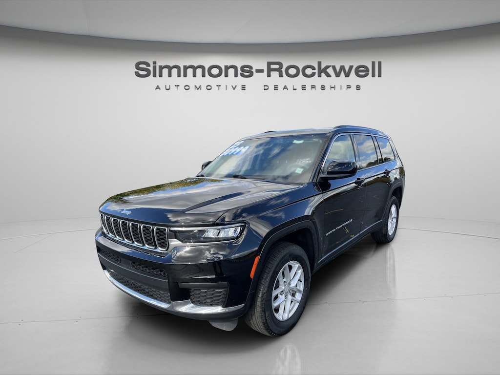 Used 2023 Jeep Grand Cherokee L Laredo Laredo 4x4