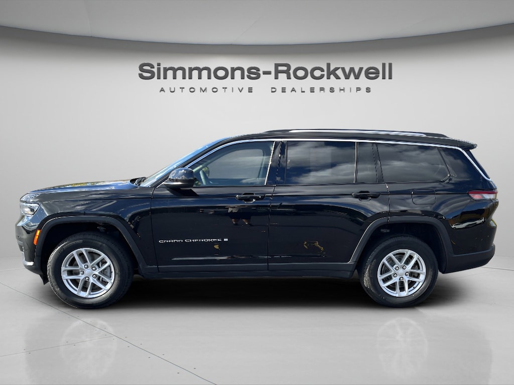 Used 2023 Jeep Grand Cherokee L Laredo Laredo 4x4