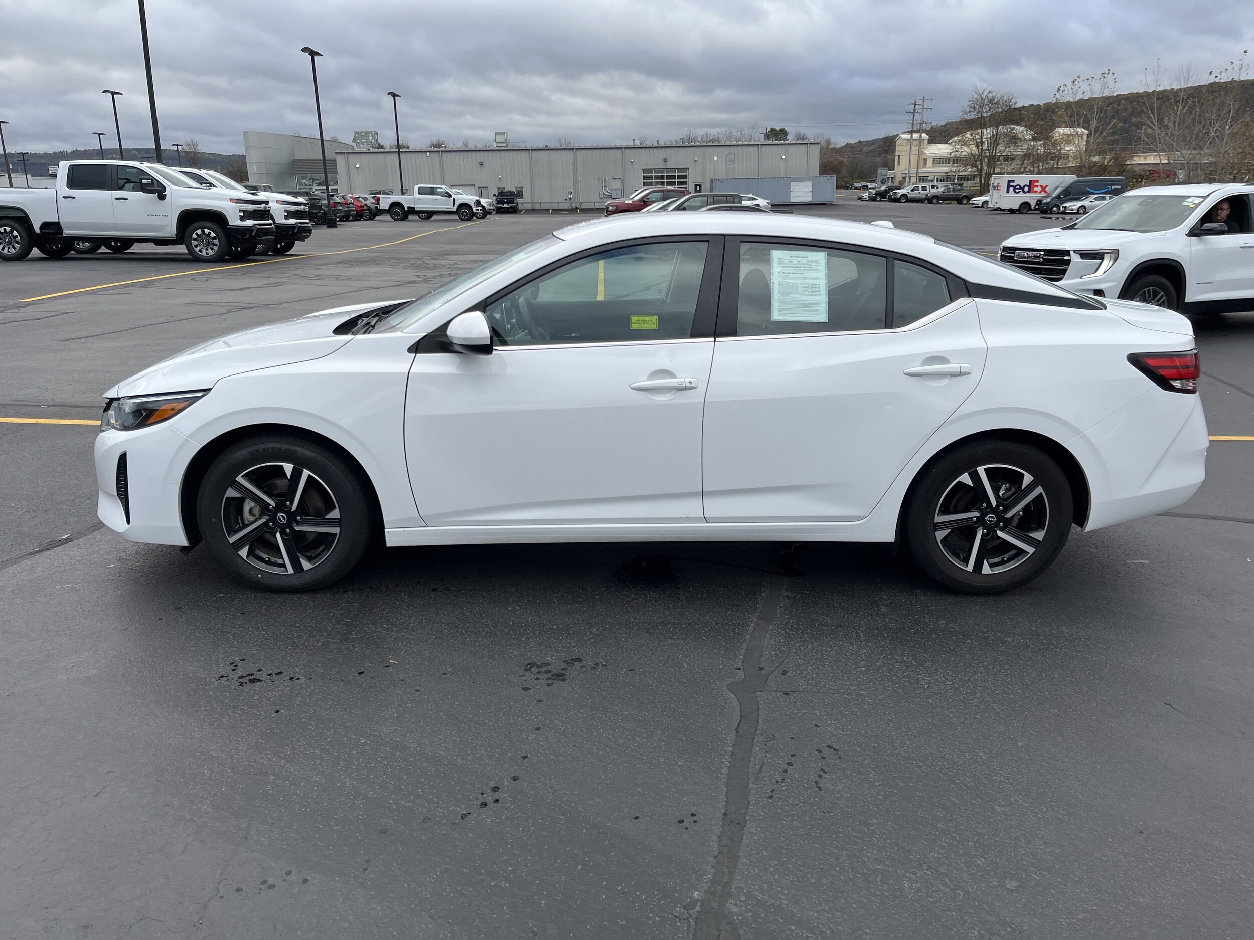 2024 Nissan Sentra SV photo 4