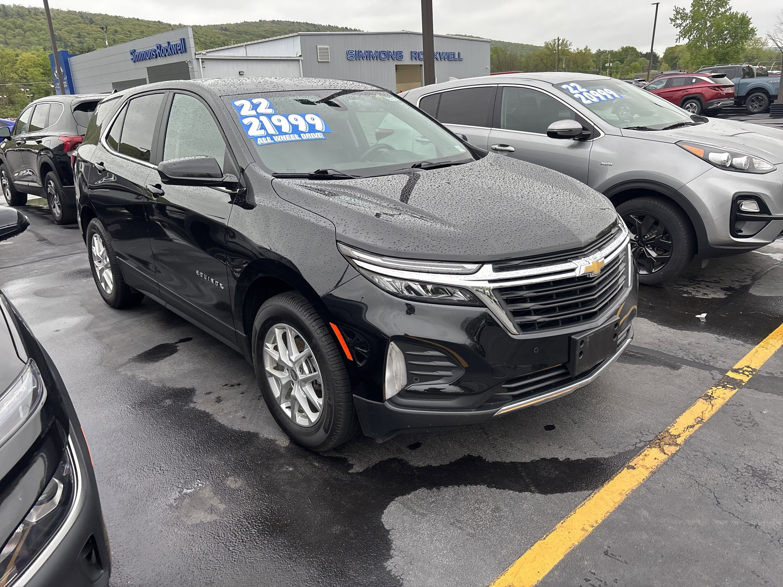 2022 Chevrolet Equinox LT photo 3