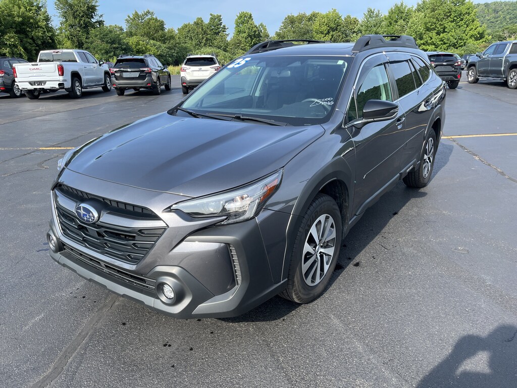 Used 2025 Subaru Outback Premium Premium AWD