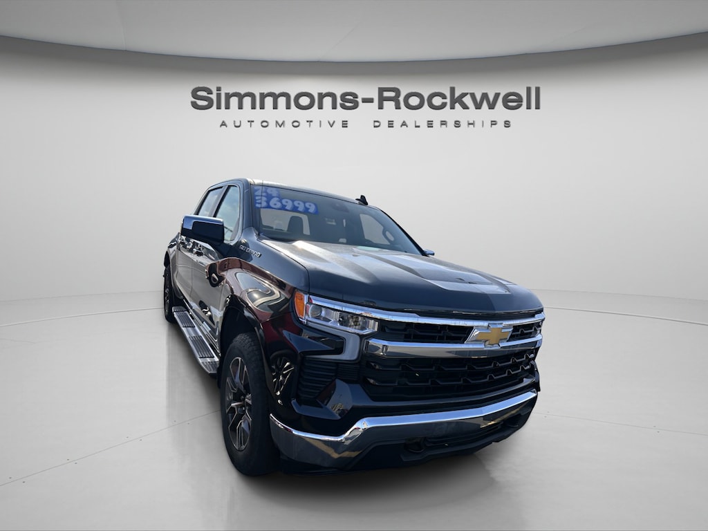 Used 2024 Chevrolet Silverado 1500 LT 4WD Crew Cab 147 LT w/2FL