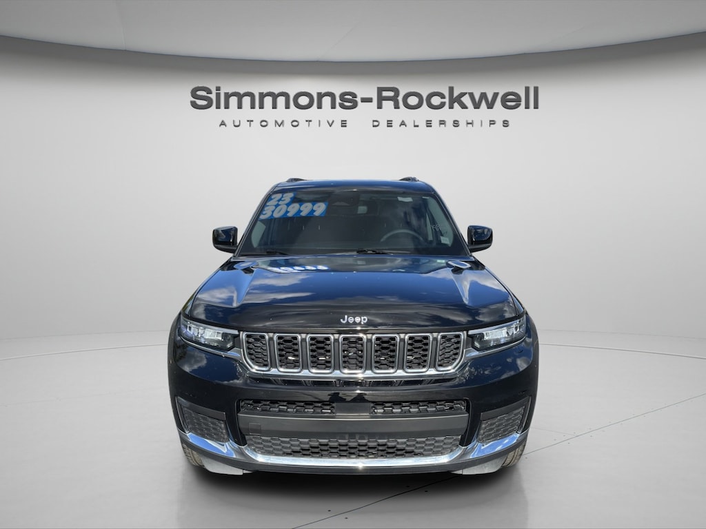 Used 2023 Jeep Grand Cherokee L Laredo Laredo 4x4