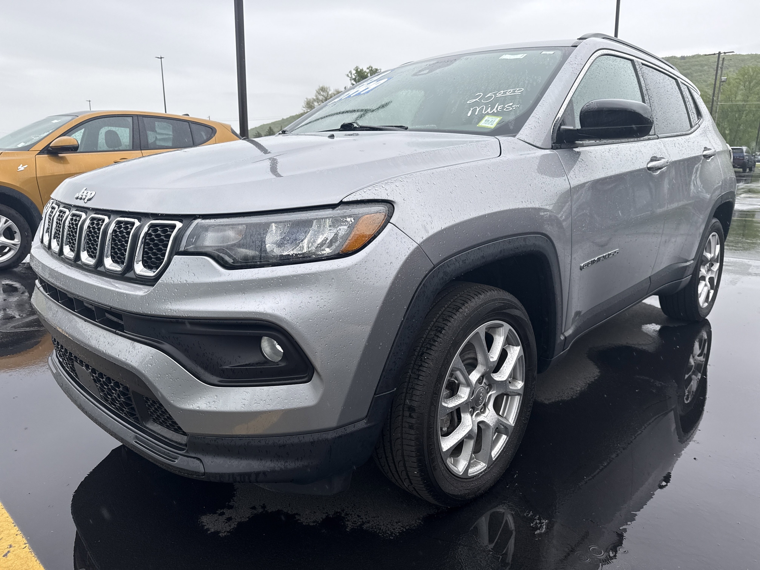 2023 Jeep Compass Latitude Lux 4x4 