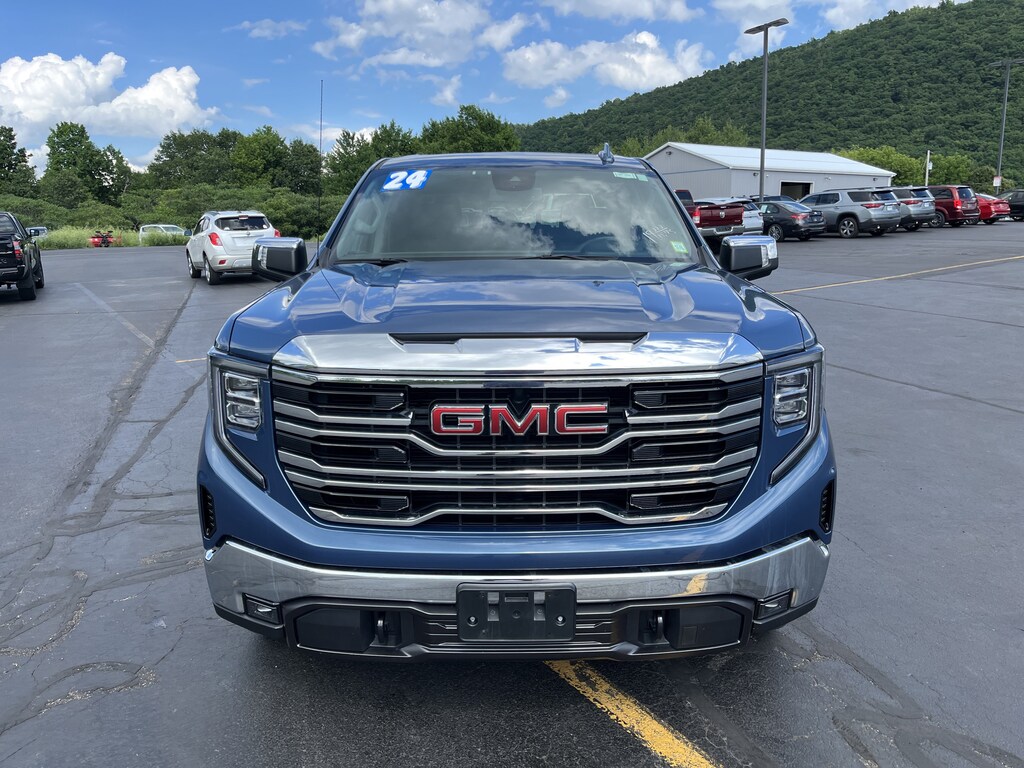 Certified 2024 GMC Sierra 1500 SLT 4WD Crew Cab 147 SLT