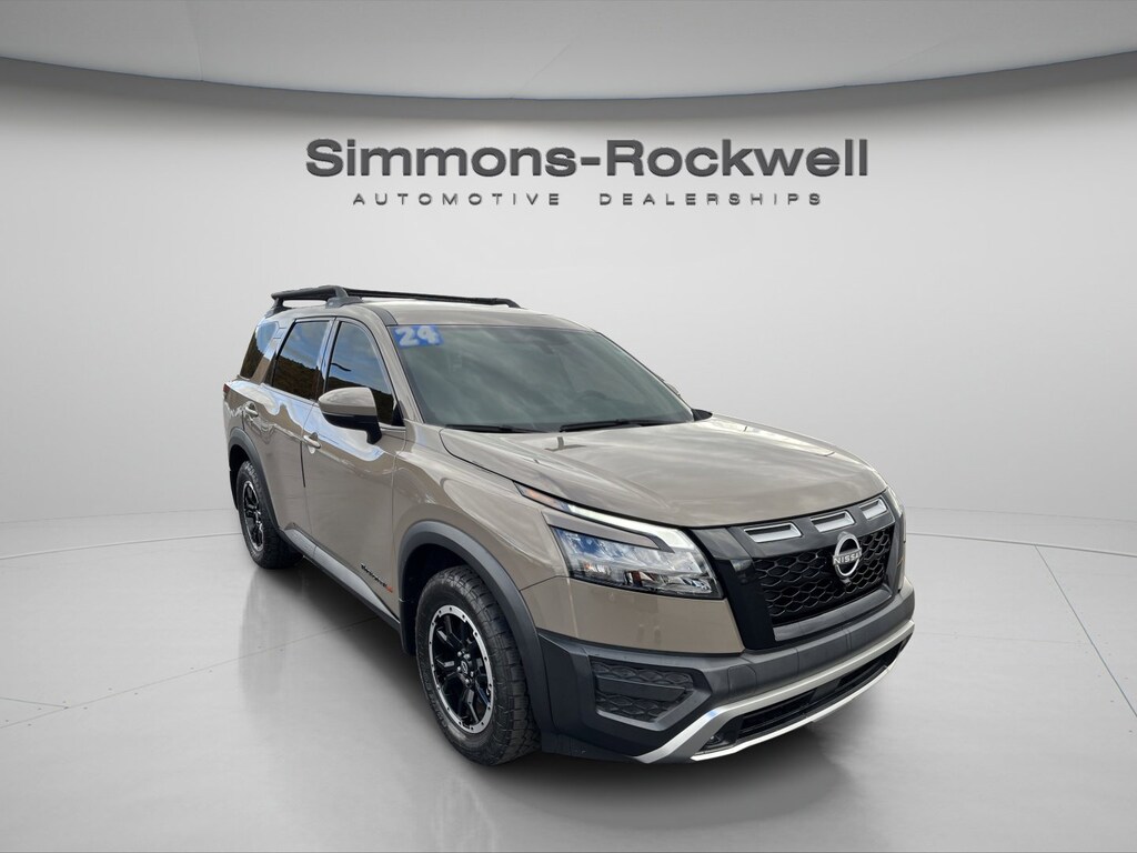 Used 2024 Nissan Pathfinder Rock Creek Rock Creek 4WD