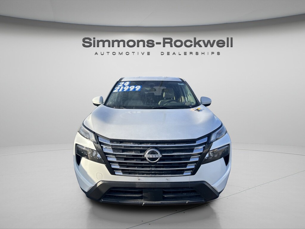 Used 2024 Nissan Rogue SV AWD SV