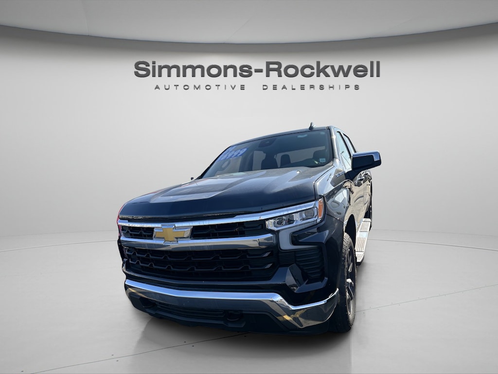 Used 2024 Chevrolet Silverado 1500 LT 4WD Crew Cab 147 LT w/2FL