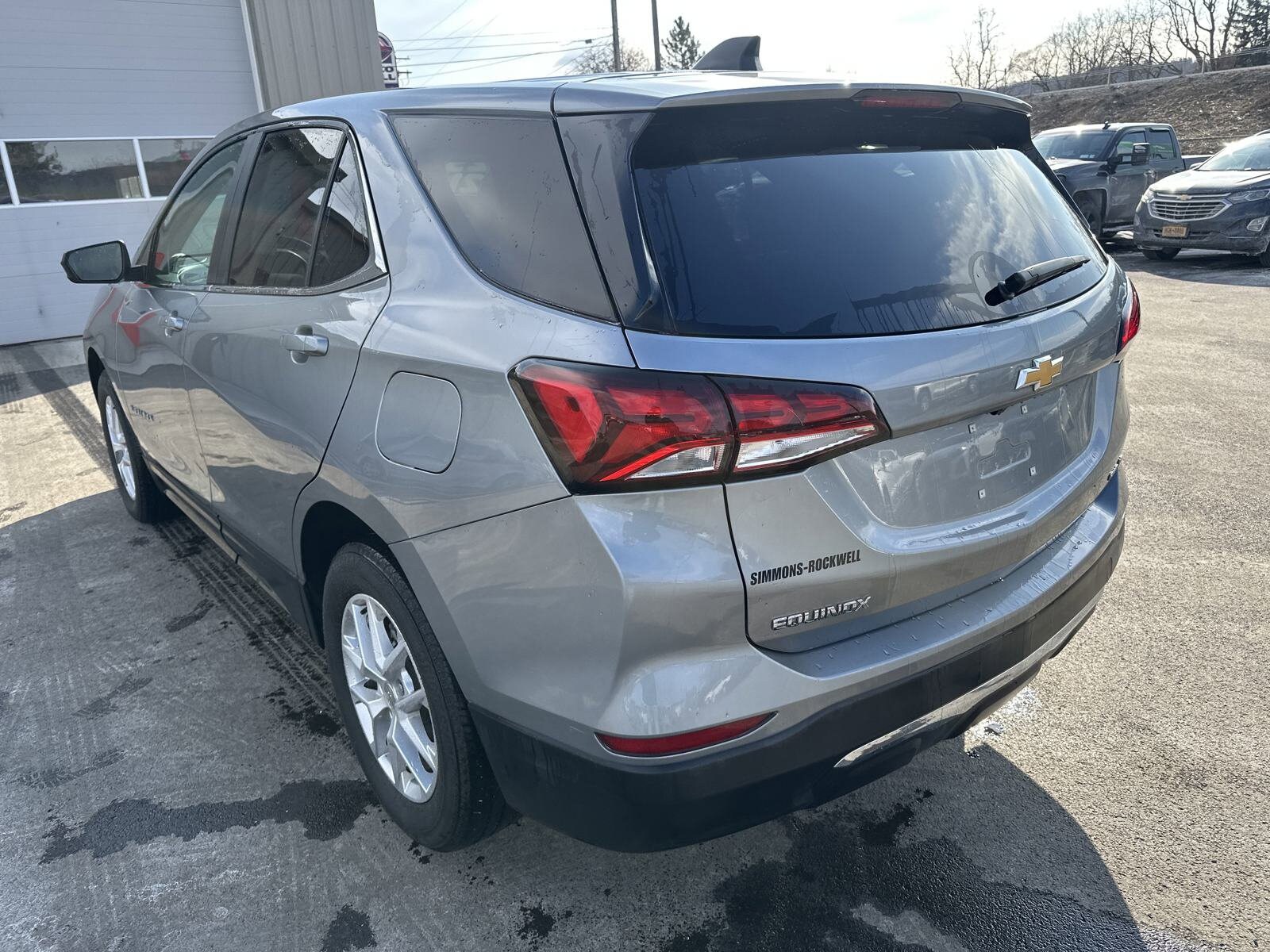 2023 Chevrolet Equinox LT photo 4
