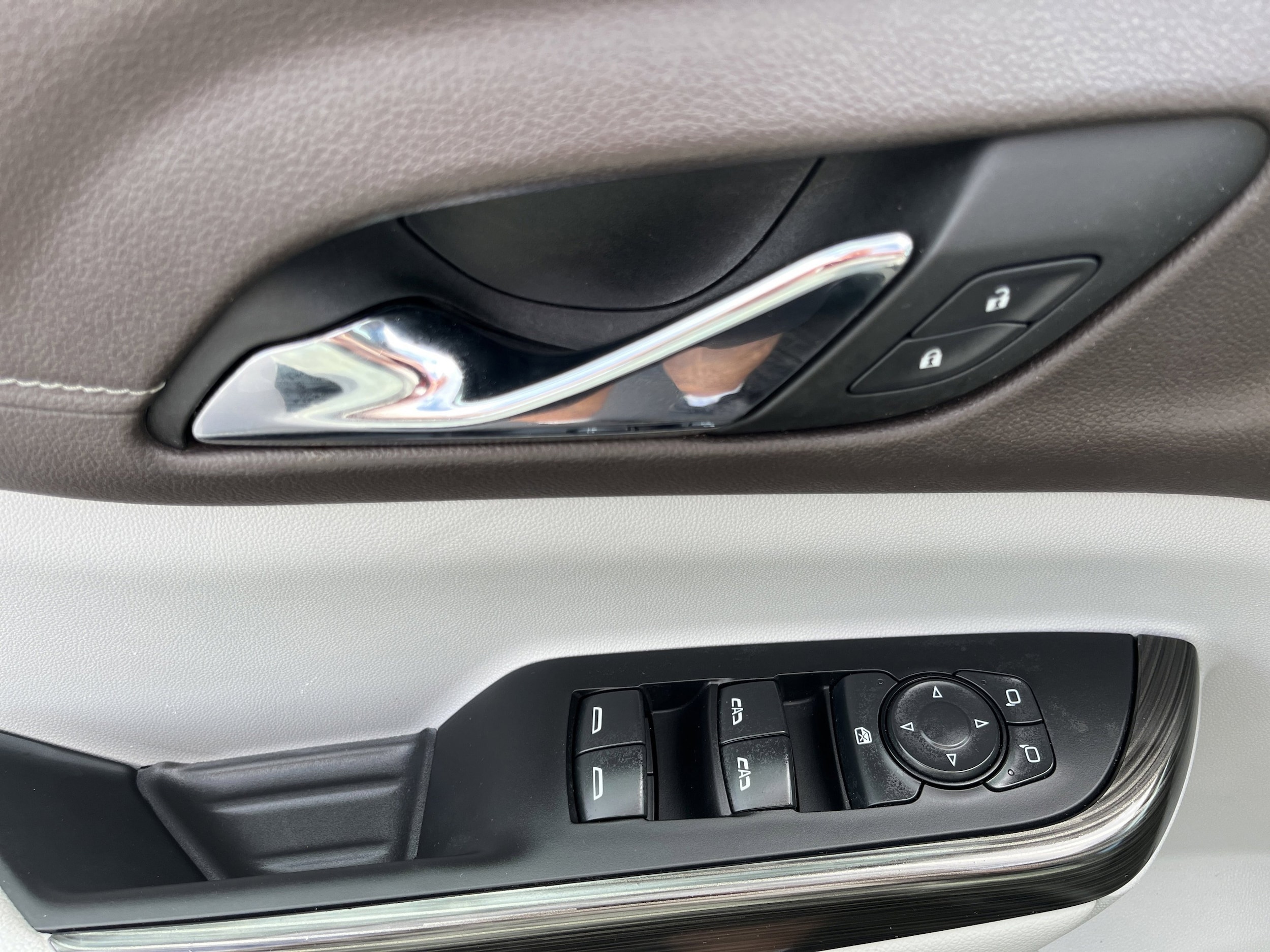 2023 GMC Acadia SLT - Photo 11