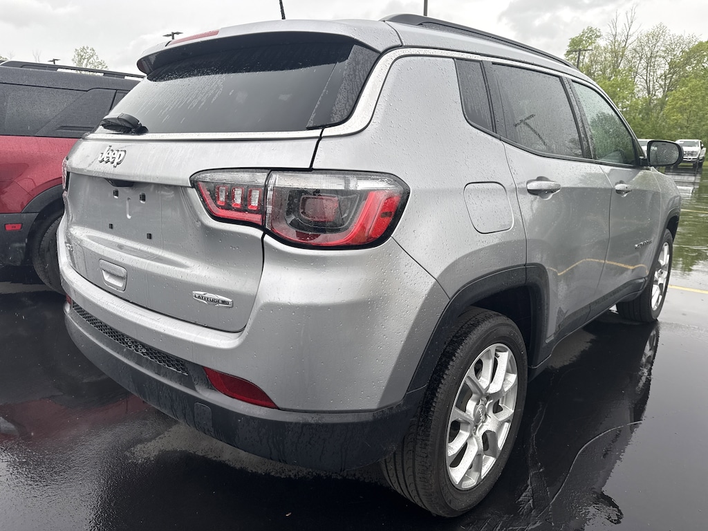 Used 2023 Jeep Compass Latitude Lux Latitude Lux 4x4