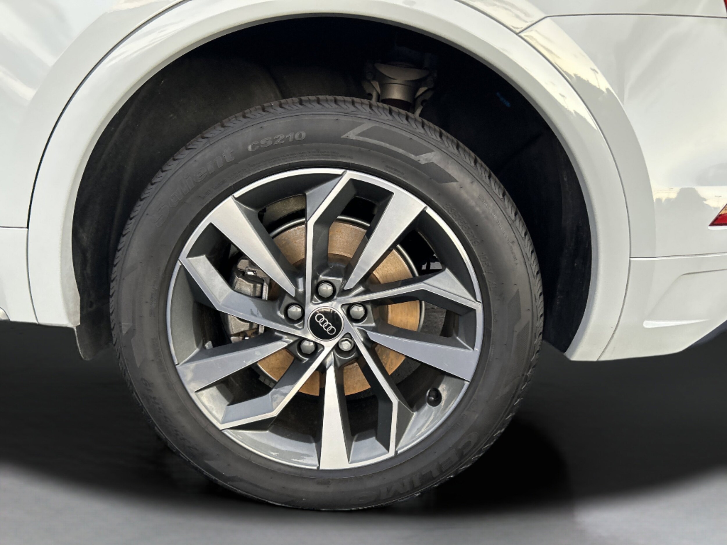 2024 Audi Q5 S line Premium Plus 45 TFSI photo 4