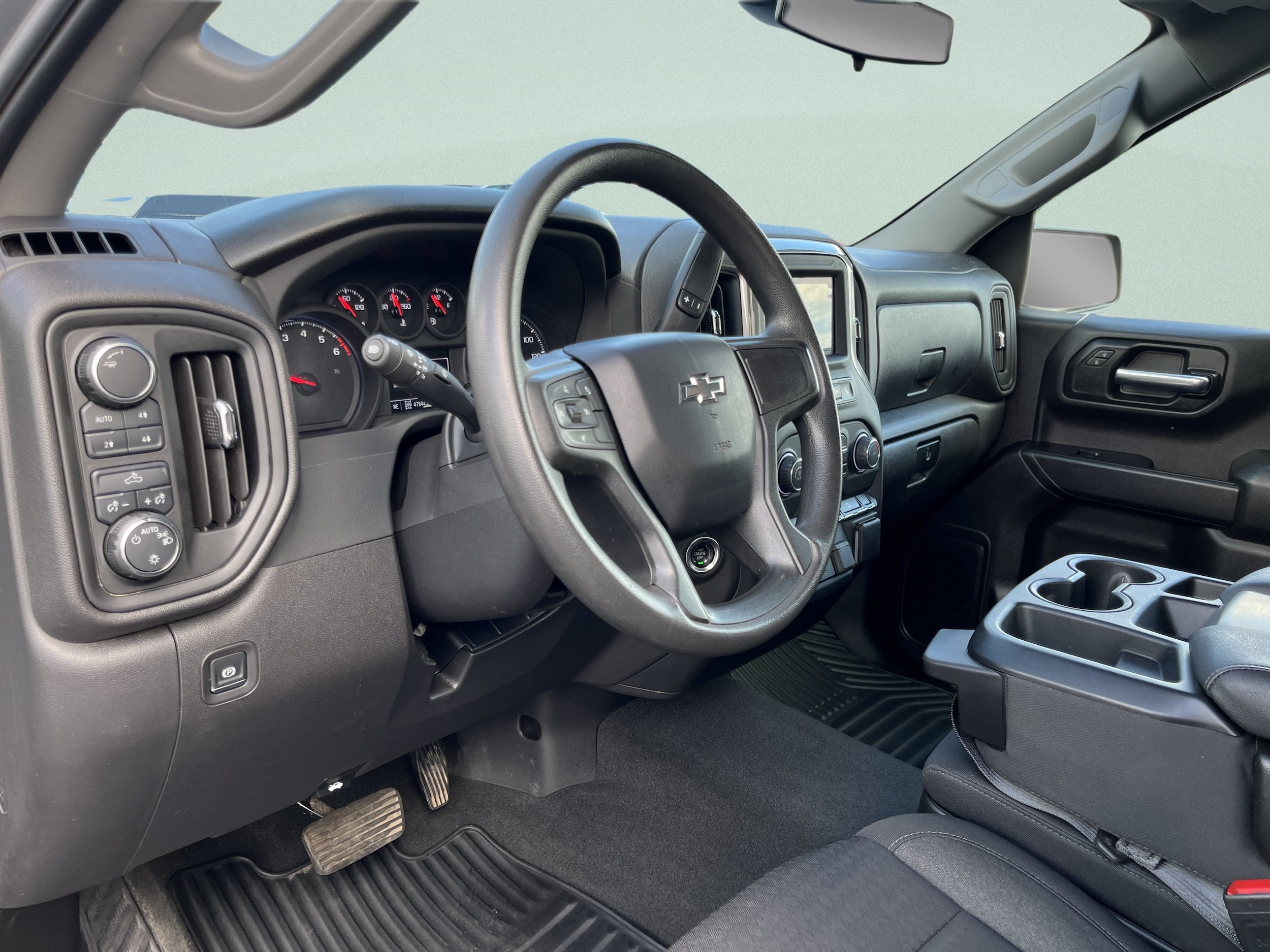 2024 Chevrolet Silverado 1500 Custom - Photo 13