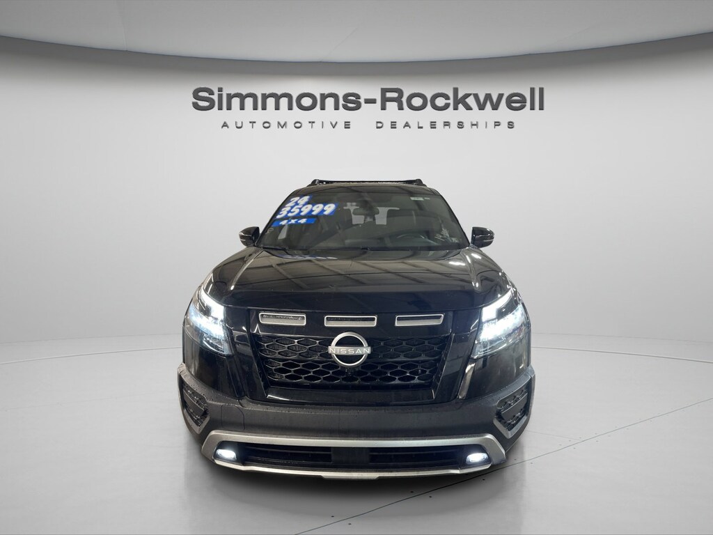 Used 2024 Nissan Pathfinder Rock Creek Rock Creek 4WD