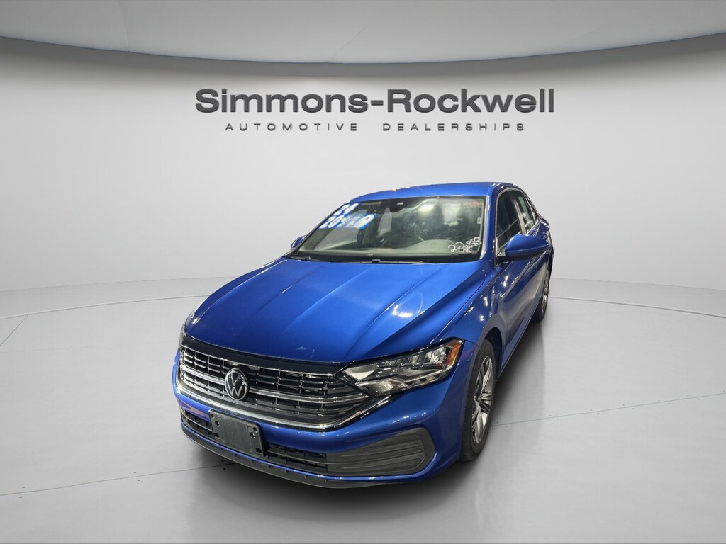 Used 2024 Volkswagen Jetta SE SE Auto