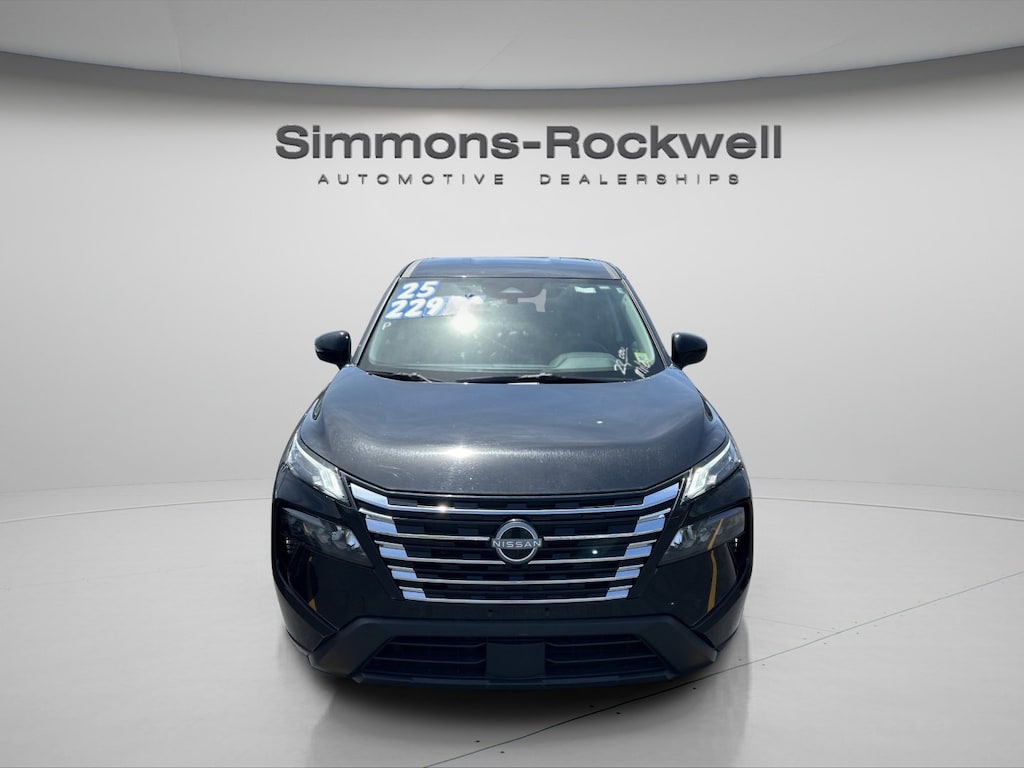 Used 2025 Nissan Rogue SV AWD SV