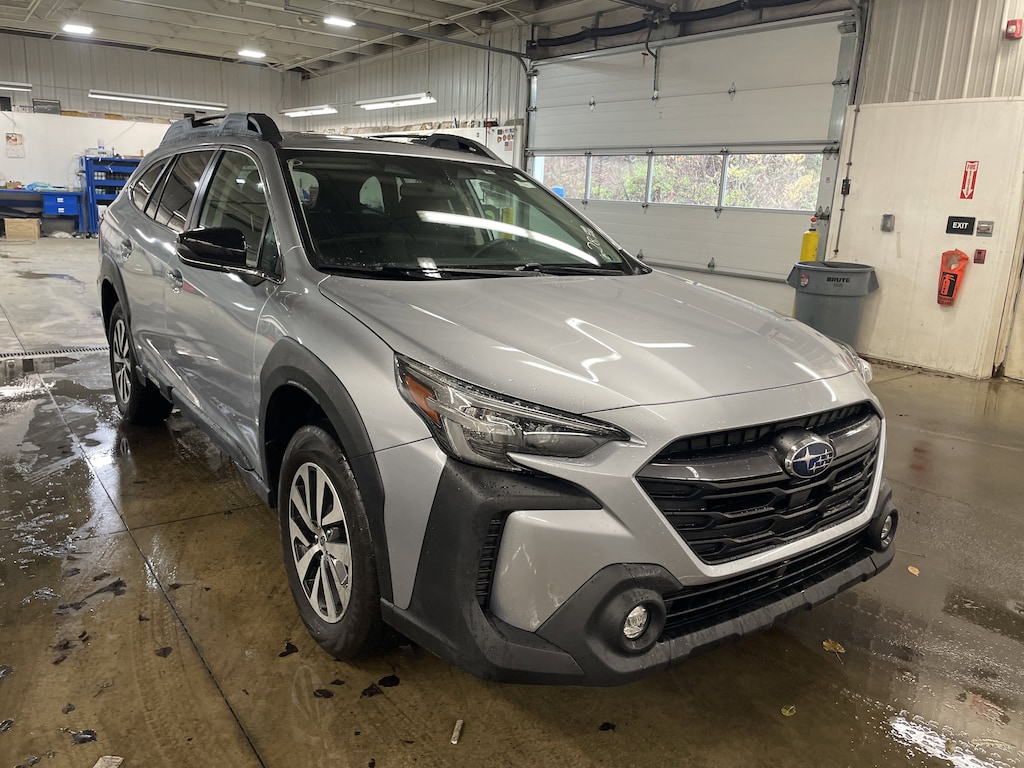 Used 2024 Subaru Outback Premium Premium AWD